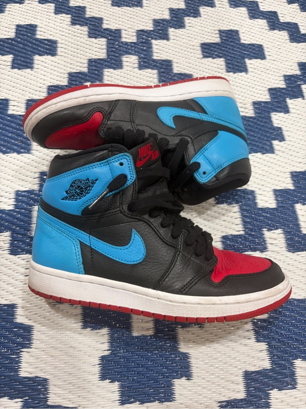 Nike Air Jordan 1 Retro High OG “UNC To Chicago” CD0461-046 Women’s Size 6